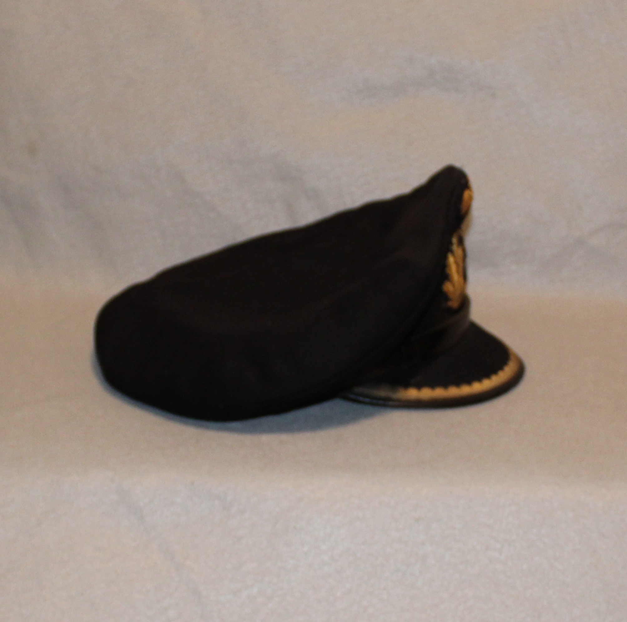 Naval Commanders Visor Cap – Military Collectibles, Inc.